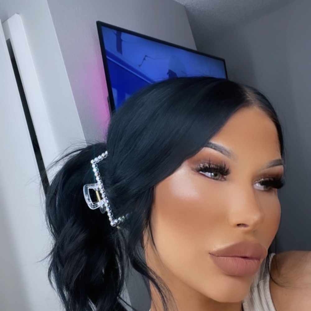 Meet your Posher, Kara